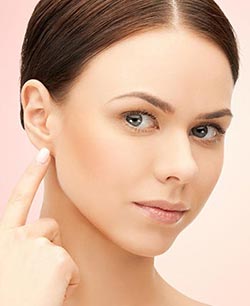 Earlobe Tear Revision Near Me in Schaumburg, IL
